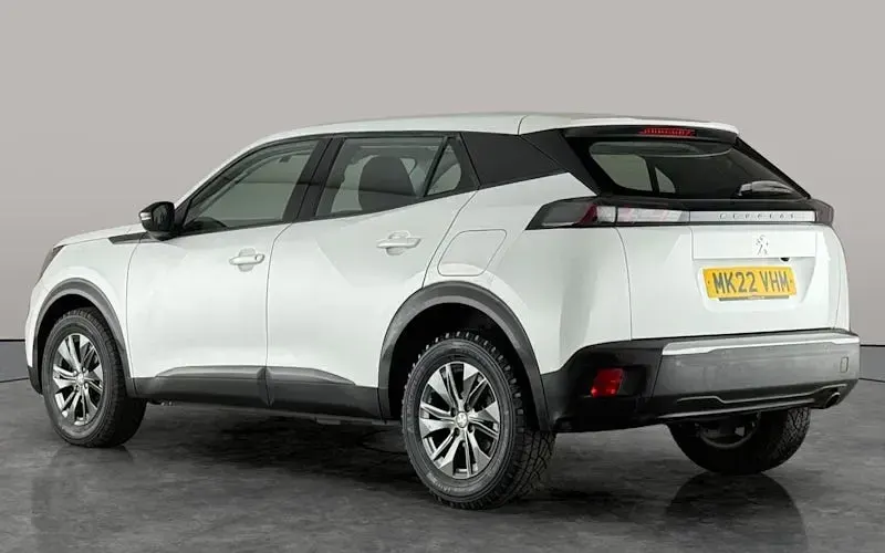 Used Peugeot 2008 Active Premium 110 HP (80 kW) 2022 White SUV