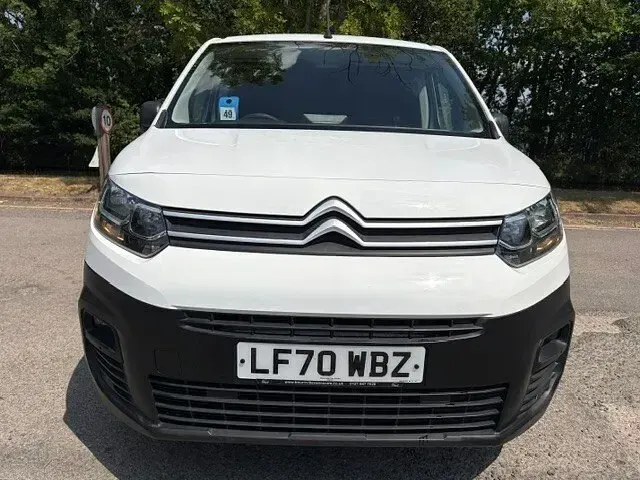 Used Citroën Berlingo Start 2020 White MPV