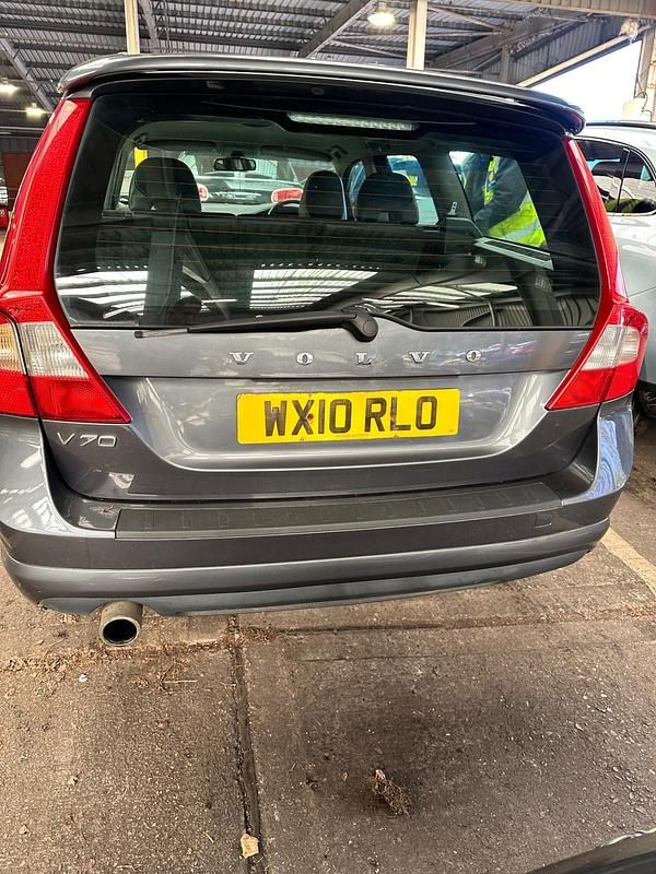 Used Volvo V70 R-Design 175 HP (128 kW) 2010 Grey Estate