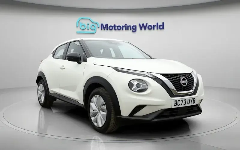 Used Nissan Juke Acenta 117 HP (86 kW) 2023 White SUV