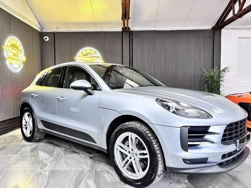 Used Porsche Macan 354 HP (260 kW) 2019 Silver SUV