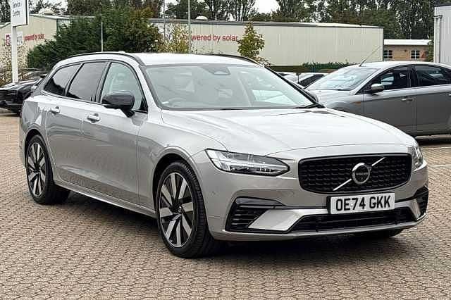 Used 2025 Volvo V90 Plus Estate | £38,990 (A bit pricey) - Image 1/4