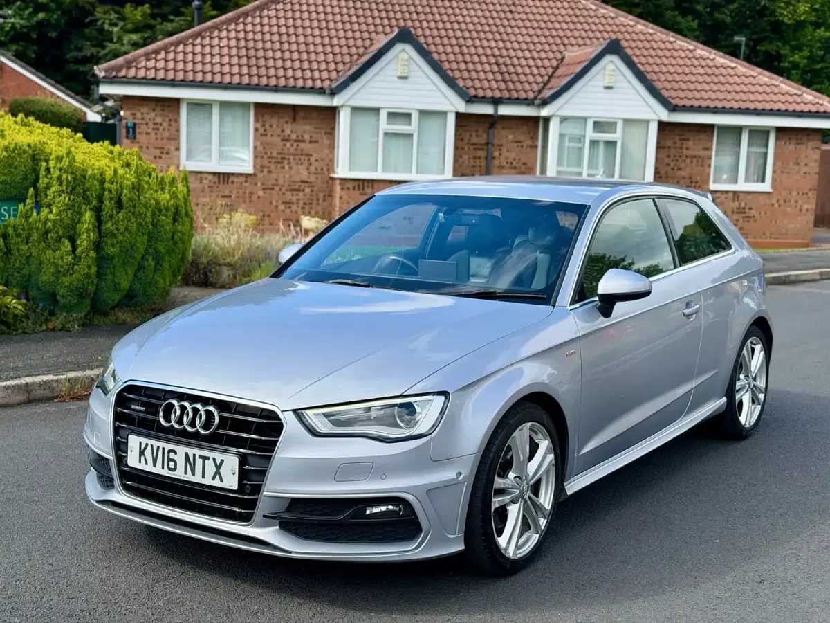 Used Audi A3 S-Line 181 HP (133 kW) 2016 Silver Hatchback