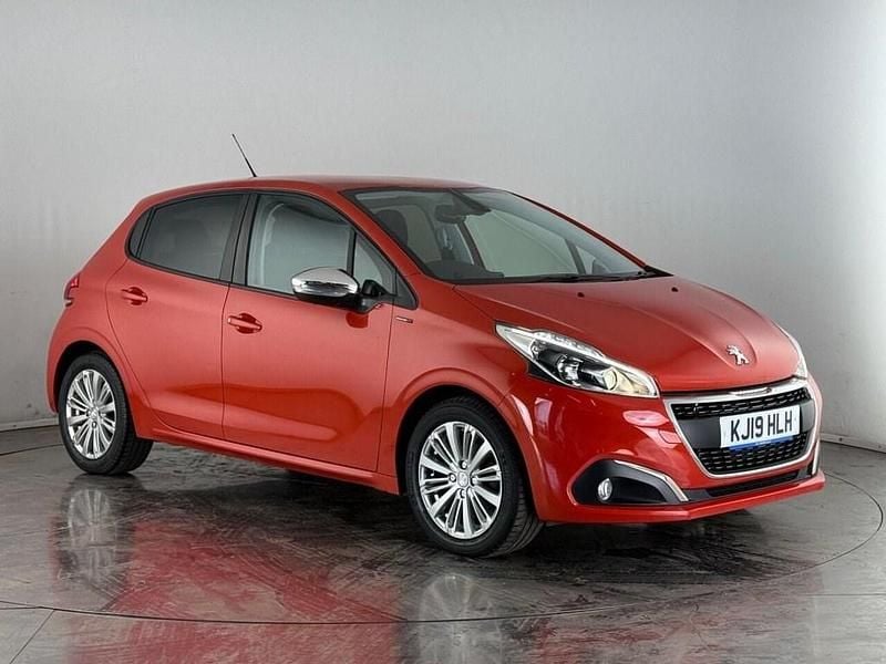 Orange Used 2018 Peugeot 208 Signature Sky Hatchback | £8,450 (Fair price) - Image 1/3