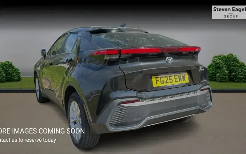 Used Toyota C-HR 140 HP (102 kW) 2026 SUV