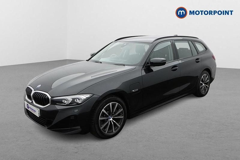 Usado BMW 330e Sport Line 292 CV (214 kW) 2023 Negro Familiar