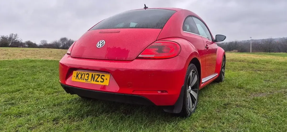 Used VW Beetle Sportline 140 HP (102 kW) 2013 Red Hatchback