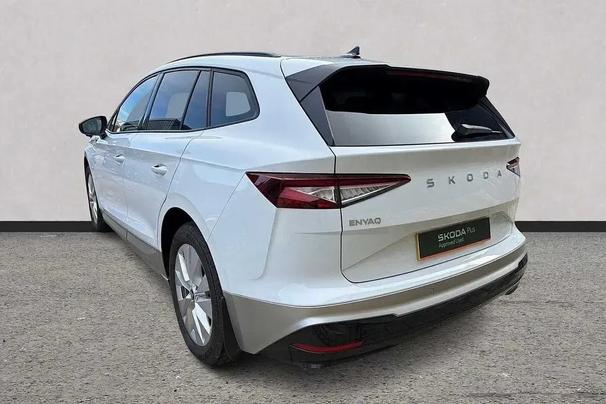 Used Skoda Enyaq iV SE L 150 kW (204 HP) 2025 Moon white metallic SUV