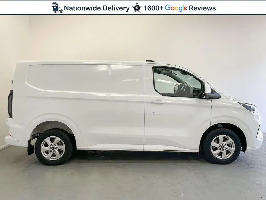 Used Ford Transit Custom Limited 136 HP (100 kW) 2024 White Van