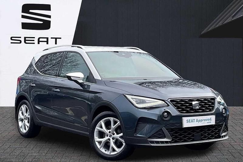 Used Seat Arona FR 150 HP (110 kW) 2021 Magnetic grey SUV
