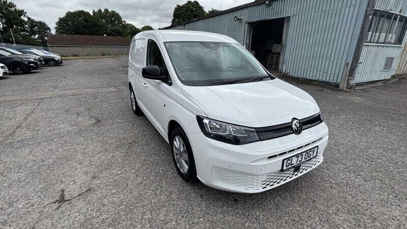White Used 2023 VW Caddy Pro MPV | £20,994 (Fair price) - Image 1/4