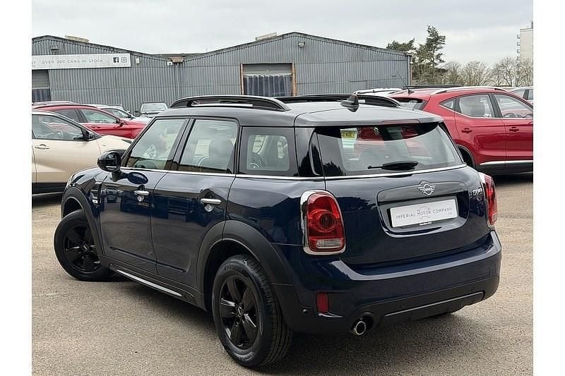Used Mini Cooper Countryman Classic 2019 Lapisluxury blue SUV
