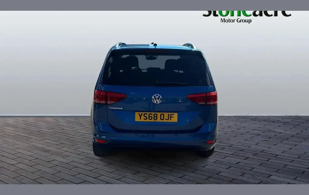 Used VW Touran SEL 150 HP (110 kW) 2018 Blue MPV