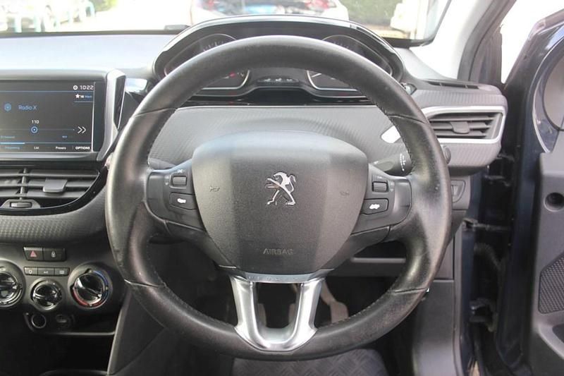 Second-hand Peugeot 208 Active 2017 Gri Hatchback