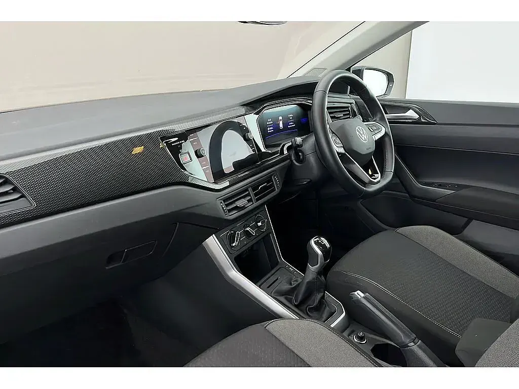 Used VW Polo 80 HP (58 kW) 2024 Hatchback