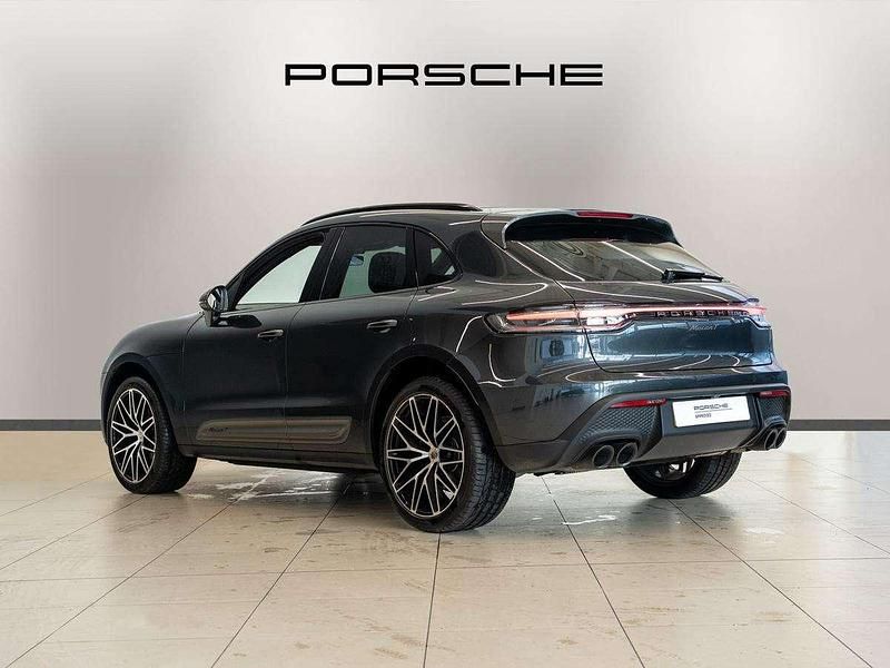 Used Porsche Macan 261 HP (191 kW) 2025 Grey SUV
