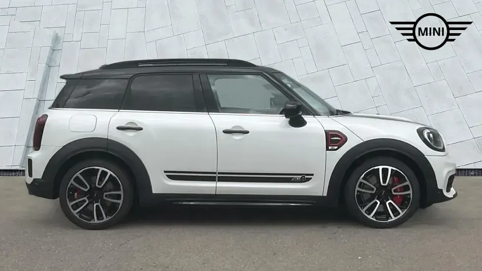 Used Mini John Cooper Works Countryman 306 HP (225 kW) 2023 White SUV