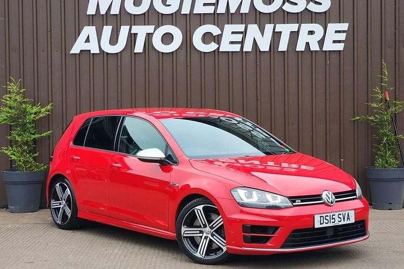 Red Used 2015 VW Golf VII R Hatchback | £9,795 (Fair price) - Image 1/1