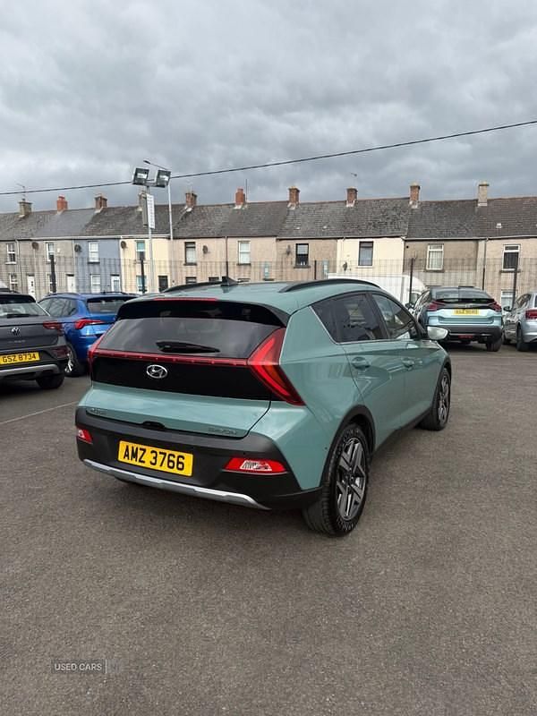 Used Hyundai Bayon Premium 100 HP (73 kW) 2023 Green SUV
