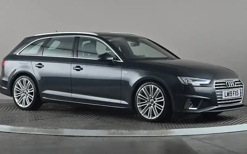Used Audi A4 S-Line 190 HP (139 kW) 2019 Estate