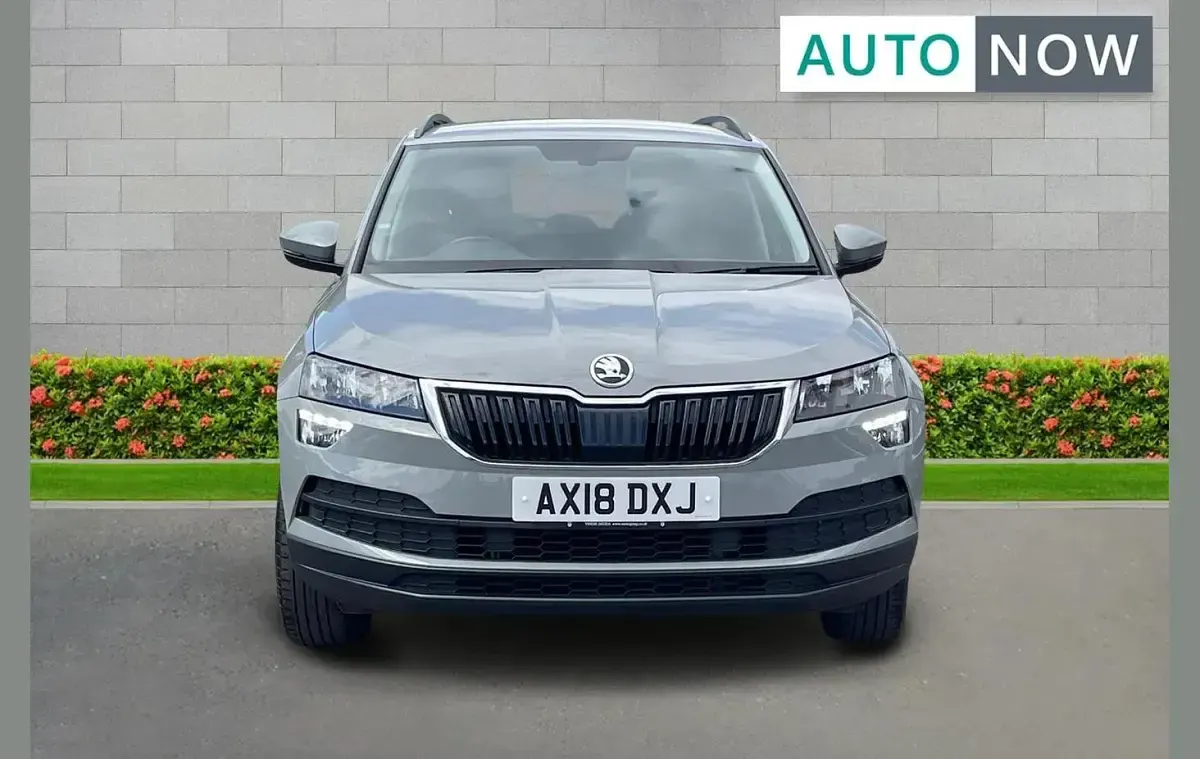 Used Skoda Karoq SE 147 HP (108 kW) 2018 Grey SUV