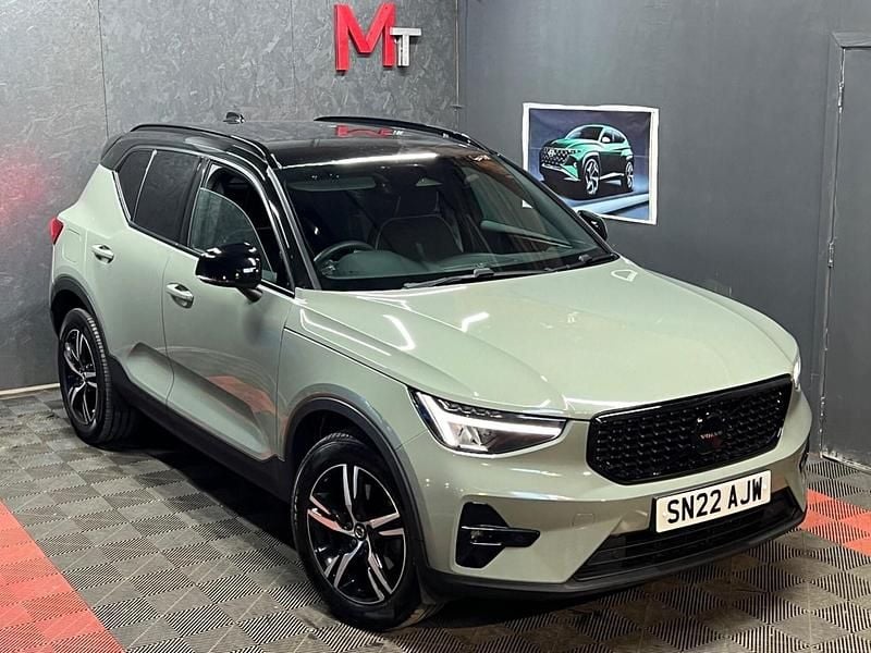 Used Volvo XC40 Plus 2022 Green SUV
