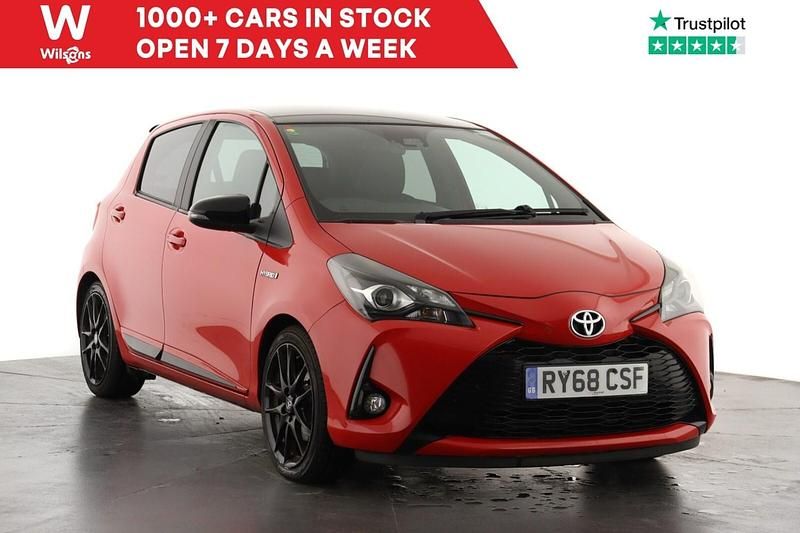 Red/black Used 2019 Toyota Yaris Hybrid Sport Hatchback | £11,749 (Good price) - Image 1/4