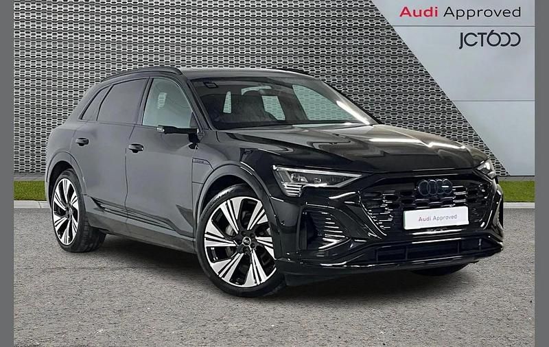 Used Audi Q8 e-tron Comfort 300 kW (408 HP) 2024 Black SUV