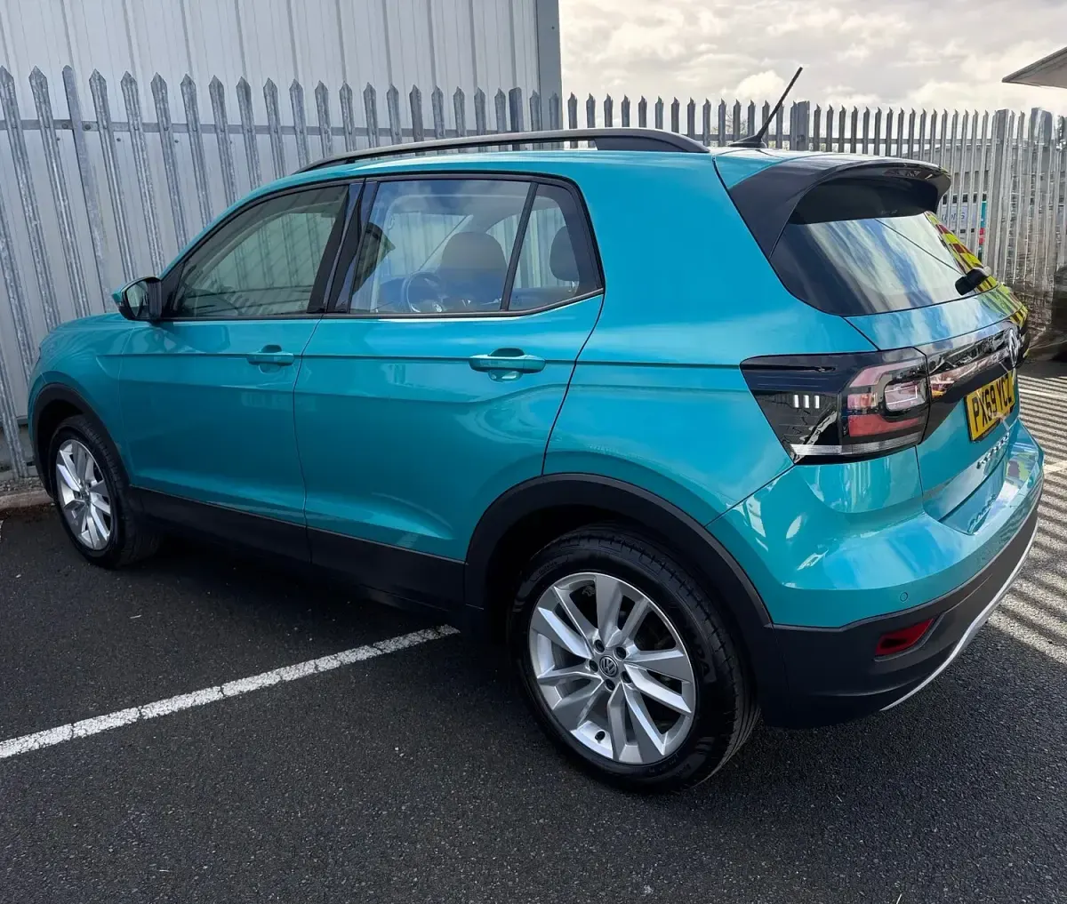 Used VW T-Cross SE 115 HP (84 kW) 2019 Turquoise SUV