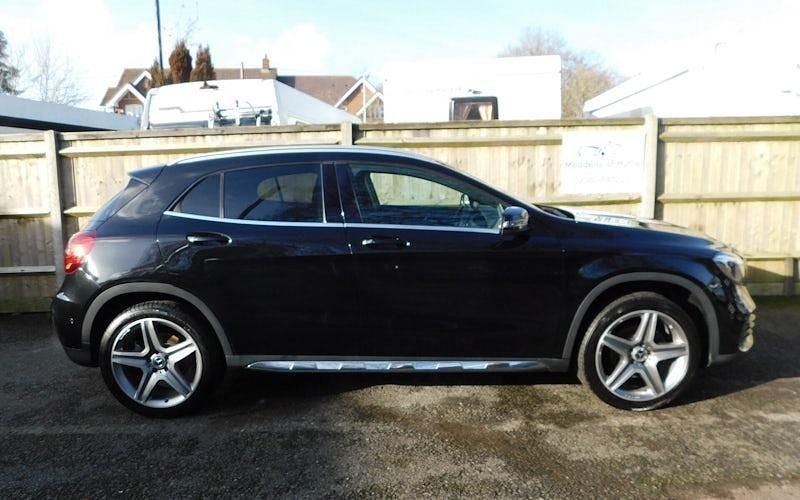 Used Mercedes GLA200 AMG Line Premium 156 HP (114 kW) 2019 SUV