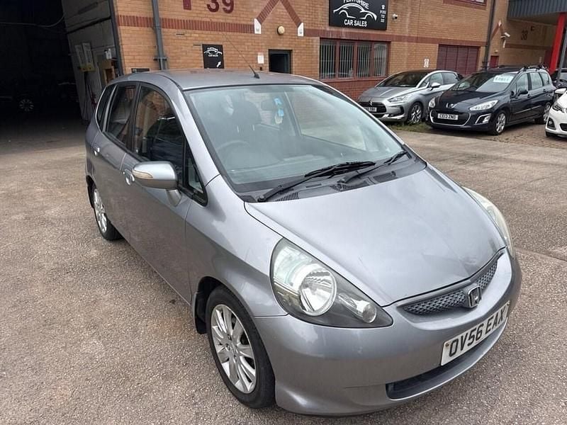 Silver Used 2006 Honda Jazz SE Hatchback | £1,995 (Fair price) - Image 1/4