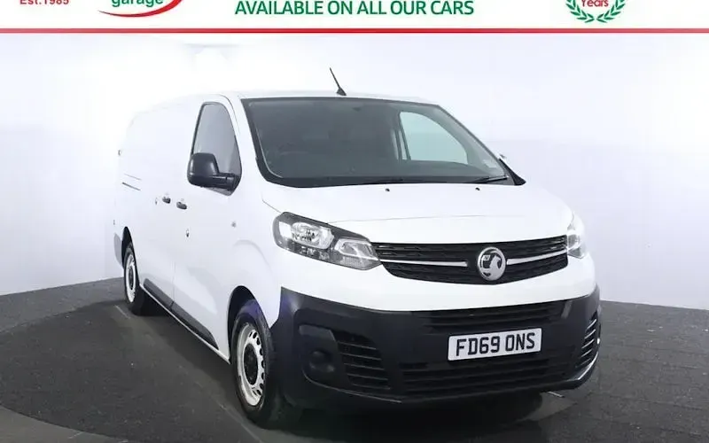 Second-hand Vauxhall Vivaro Edition 120 CP (88 kW) 2021 Monovolum