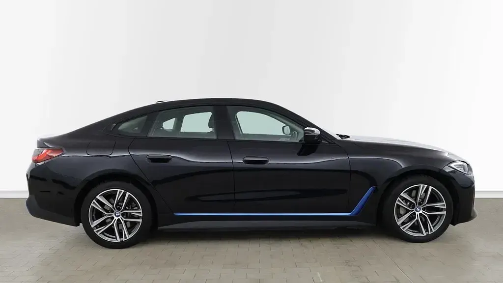 Used BMW i4 Sport Line 207 kW (282 HP) 2023 Black Sedan