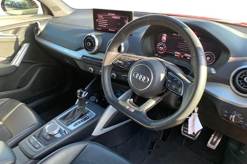 Used Audi Q2 Black Edition 150 HP (110 kW) 2020 Red SUV