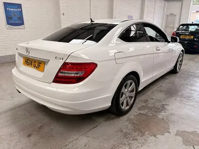 Used Mercedes C220 Executive 2014 White Coupe