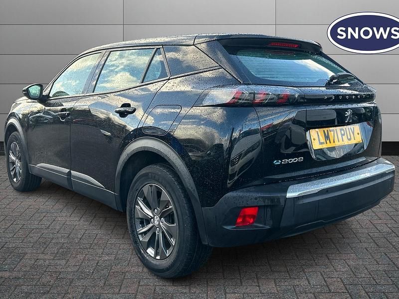 Used Peugeot e-2008 Active Premium 100 kW (136 HP) 2021 Black SUV