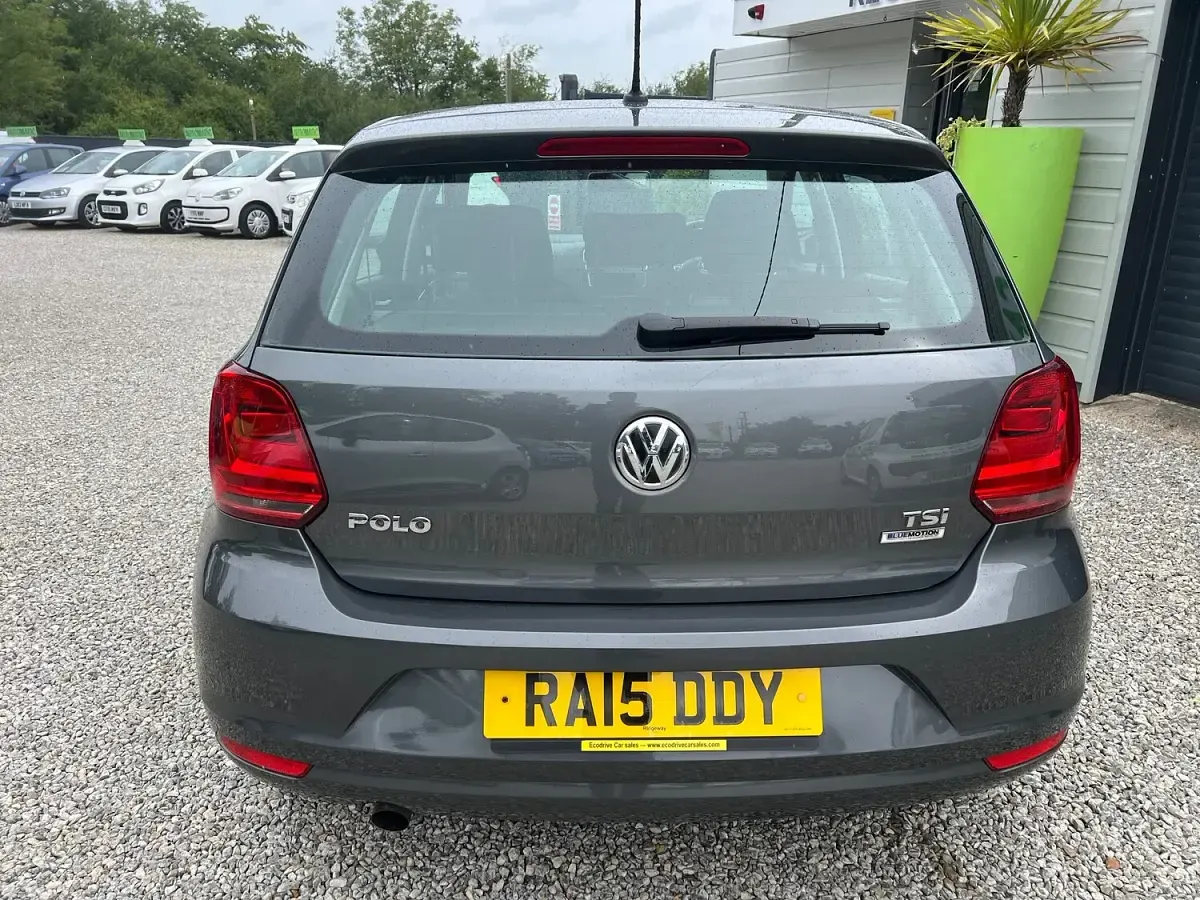 Used VW Polo SE 90 HP (66 kW) 2015 Grey Hatchback