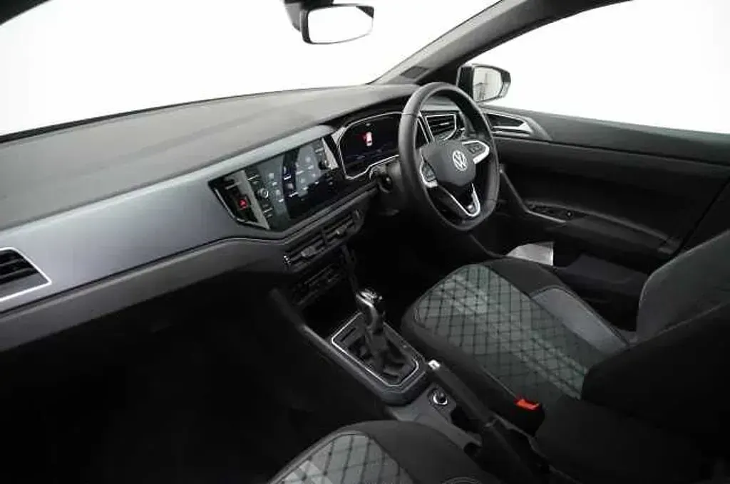 Used VW Polo 115 HP (84 kW) 2025 Hatchback