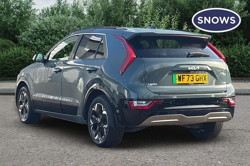 Used Kia e-Niro 150 kW (204 HP) 2023 Cityscape green SUV