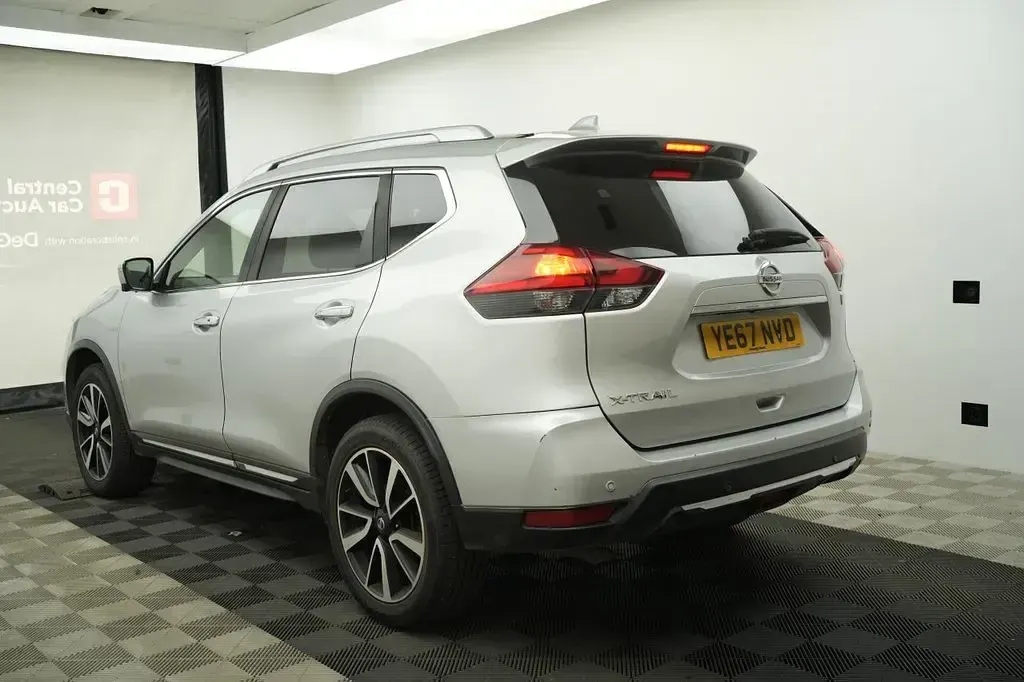 Used Nissan X-Trail Tekna 130 HP (95 kW) 2017 Silver SUV