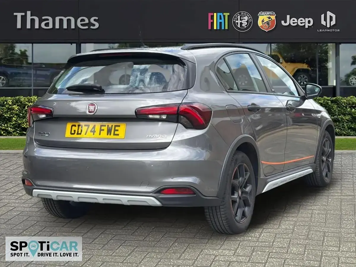 Used Fiat Tipo Garmin 128 HP (94 kW) 2025 Grey Hatchback