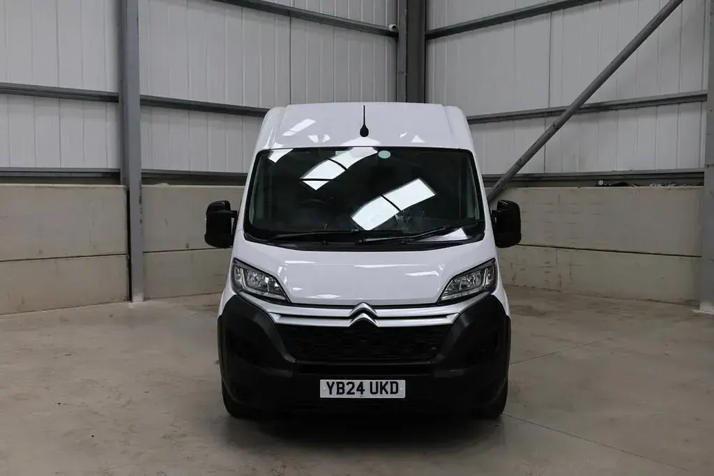 Used Citroën Relay 140 HP (102 kW) 2024 White Van