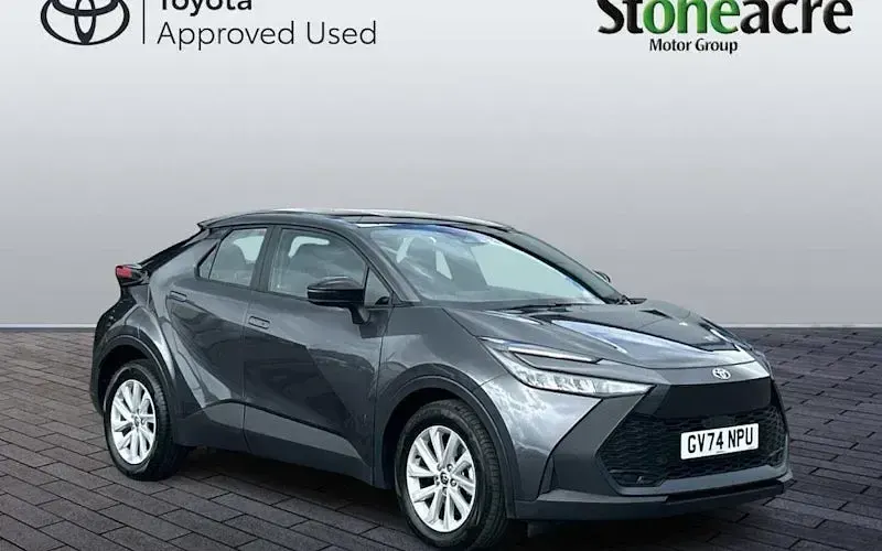 Used Toyota C-HR 140 HP (102 kW) 2026 SUV