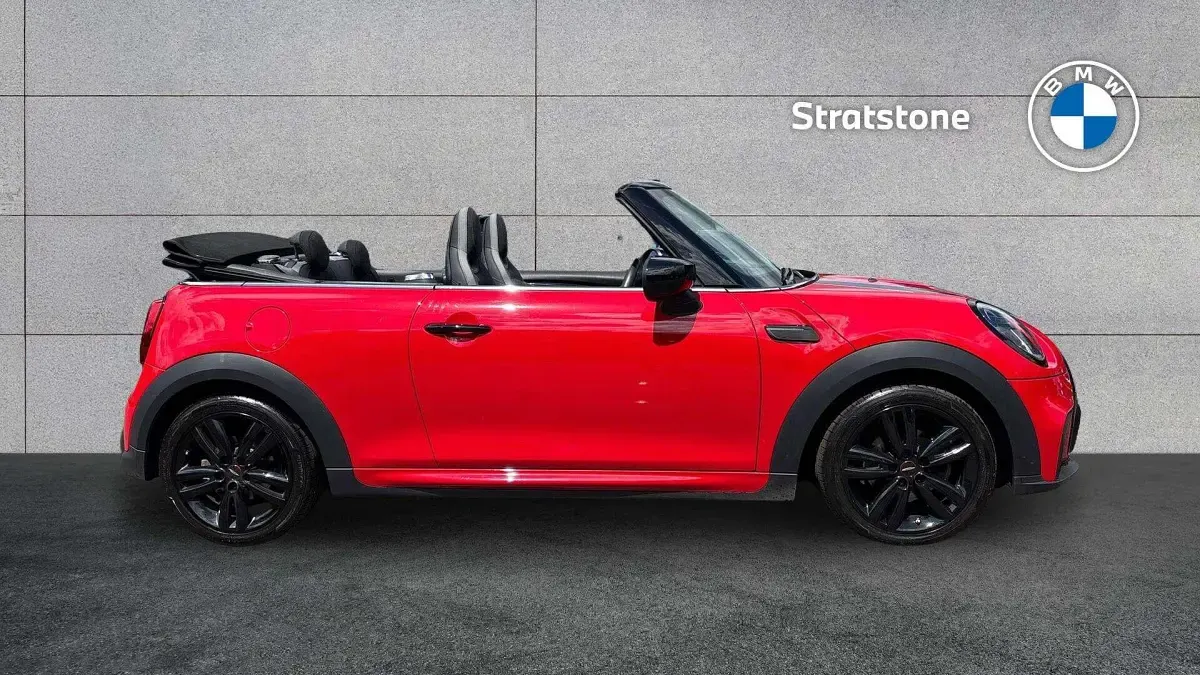 Used Mini Cooper Sport 134 HP (98 kW) 2024 Red Hatchback