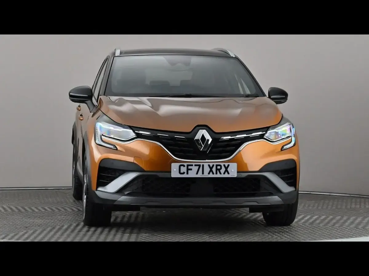 Used Renault Captur R.S. 143 HP (105 kW) 2022 Orange/black SUV