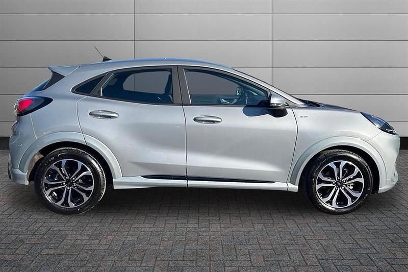 Usado Ford Puma ST-Line 155 CV (114 kW) 2023 Plateado SUV