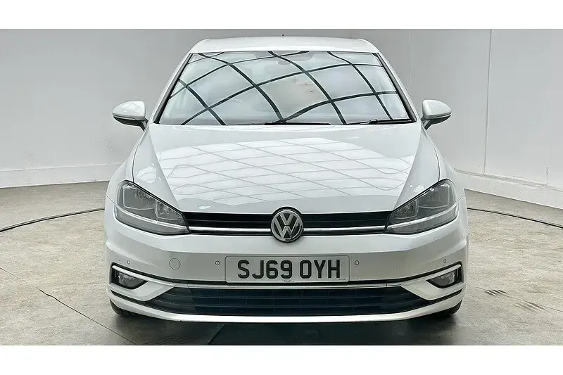 Used VW Golf VII Match 115 HP (84 kW) 2019 White Hatchback