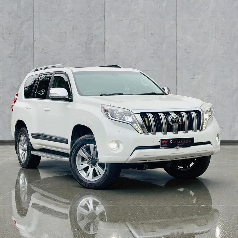 Used Toyota Land Cruiser 2014 White Estate