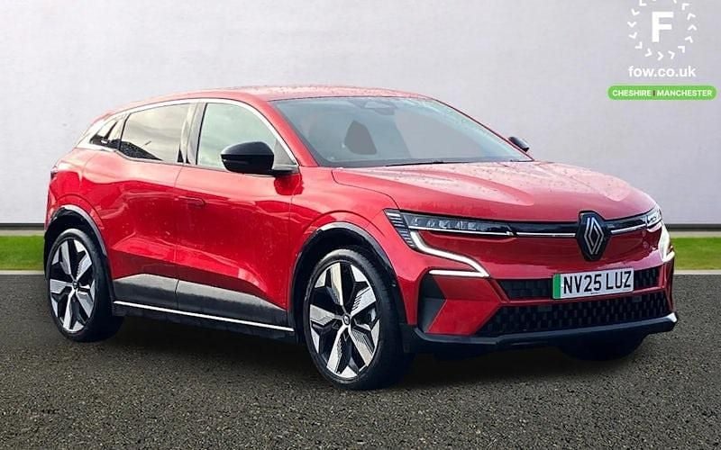 Red Used 2025 Renault Megane E-Tech Komfort Hatchback | £22,399 (Fair price) - Image 1/4