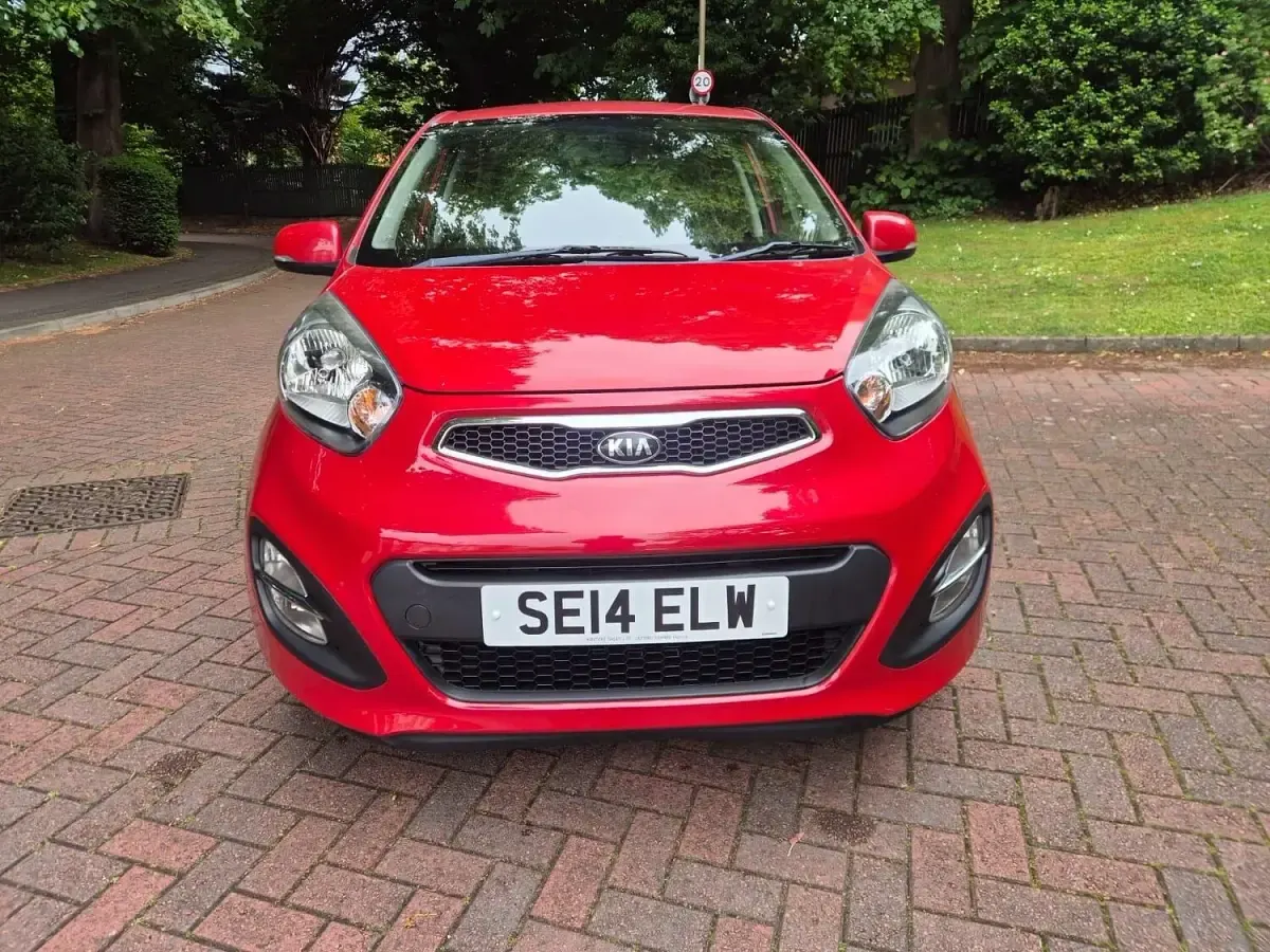 Used Kia Picanto 68 HP (50 kW) 2014 Red Hatchback